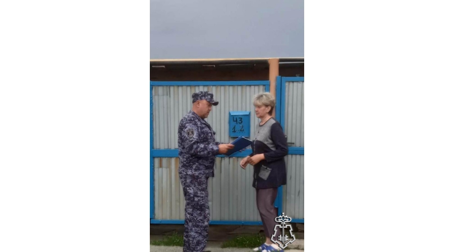 В Орске росгвардейцы провели акцию «Безопасный дом, подъезд, квартира»