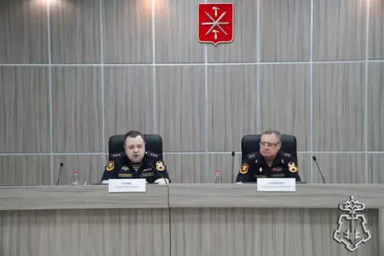 Заместитель директора Росгвардии генерал-полковник полиции Василий Сонин определил приоритеты развития вневедомственной охраны на Всероссийском совещании в Туле