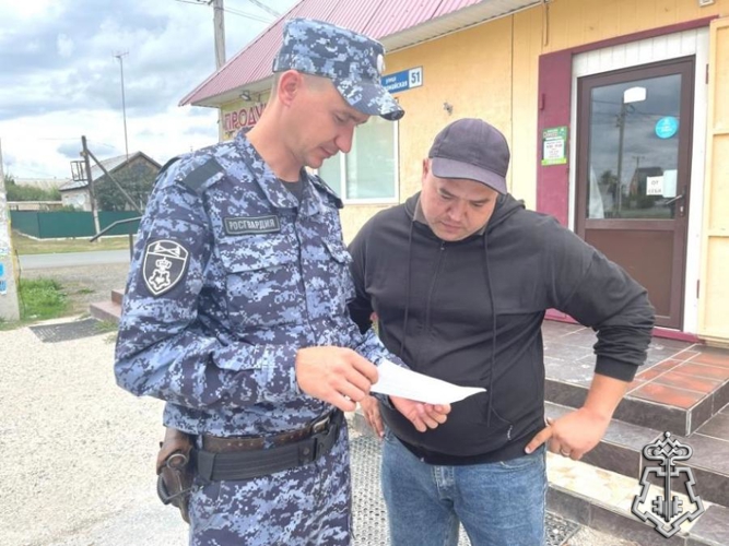 В Оренбургской области росгвардейцы проводят акцию «Безопасный дом, подъезд, квартира»