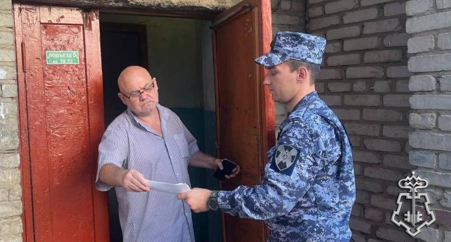 В Оренбургской области  росгвардейцы проводят акцию «Безопасный дом, подъезд, квартира»