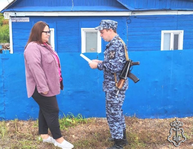 С целью профилактики имущественных преступлений росгвардейцы провели акцию «Безопасный дом, подъезд, квартира