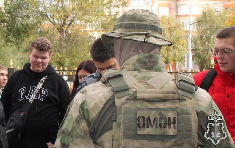 В Оренбурге росгвардейцы приняли участие в образовательном фестивале «Мир профессий»