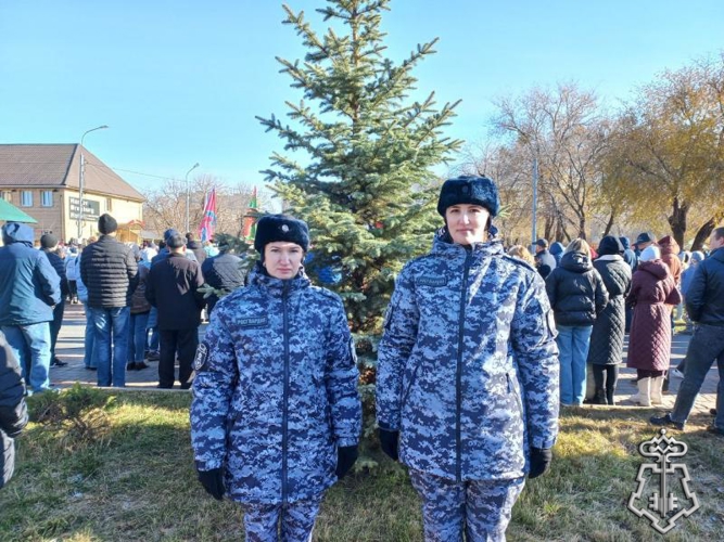  В ОРЕНБУРГЕ РОСГВАРДЕЙЦЫ ПРИНЯЛИ УЧАСТИЕ В ОБЕСПЕЧЕНИИ БЕЗОПАСНОСТИ ТОРЖЕСТВЕННЫХ МЕРОПРИЯТИЙ, ПОСВЯЩЕННЫХ ДНЮ НАРОДНОГО ЕДИНСТВА  