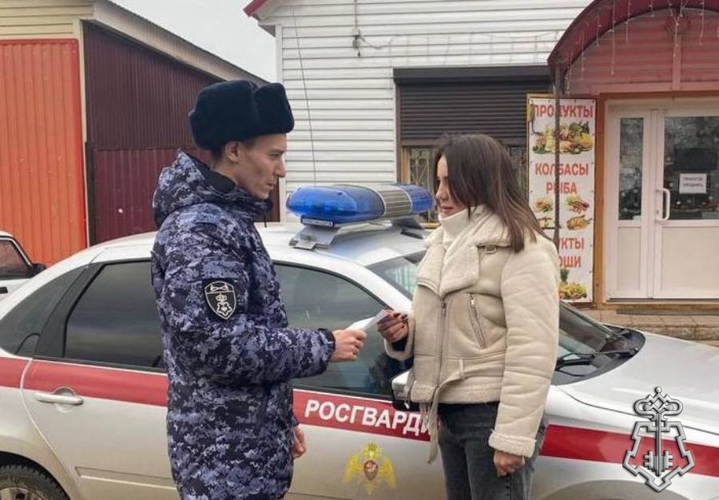 Росгвардейцы провели профилактические беседы с гражданами в рамках акции «Безопасный Новый год» в Соль-Илецке