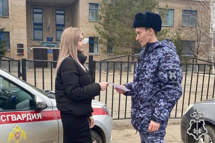 Росгвардейцы провели профилактические беседы с гражданами в рамках акции «Безопасный Новый год» в Соль-Илецке