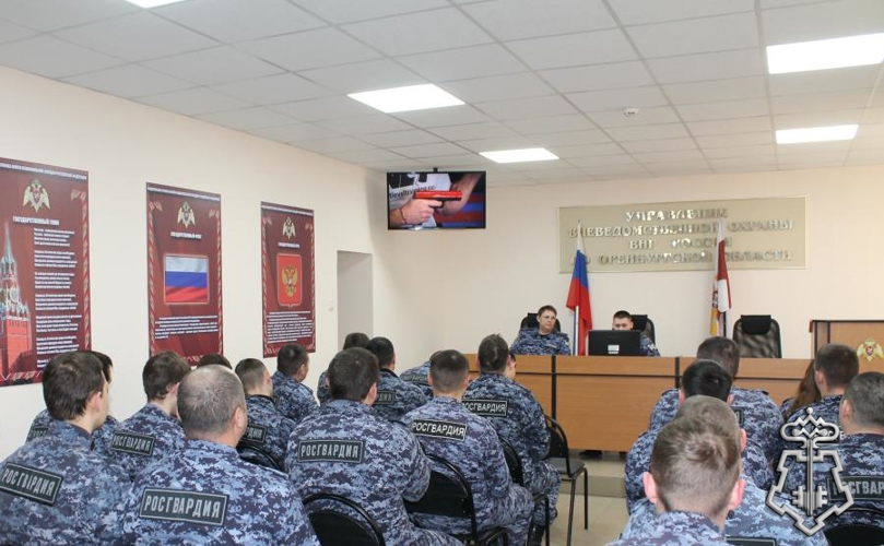 В Управлении вневедомственной охраны прошли занятия по соблюдению мер безопасности при эксплуатации личного и служебного транспорта