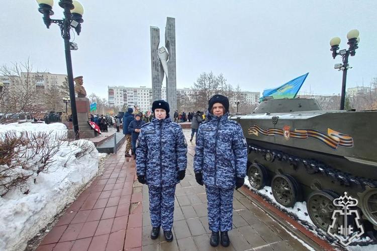 В Оренбурге росгвардейцы почтили подвиг воинов-интернационалистов