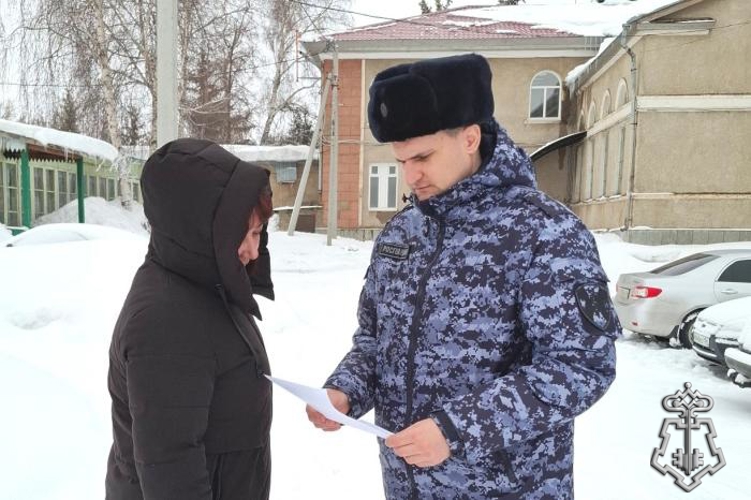 Росгвардейцы проводят акцию «Безопасный дом, подъезд, квартира»