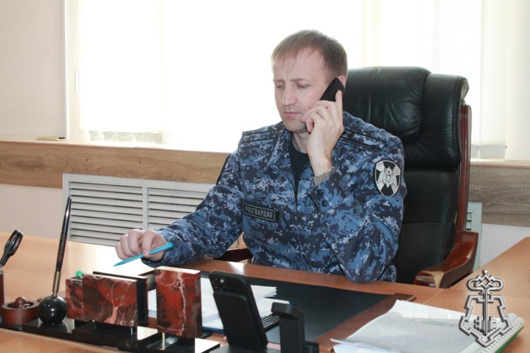 Заместитель начальника  Управления вневедомственной охраны провел прямую линию с гражданами по вопросу трудоустройства на службу в Росгвардию и поступления в ведомственные  институты (видео)