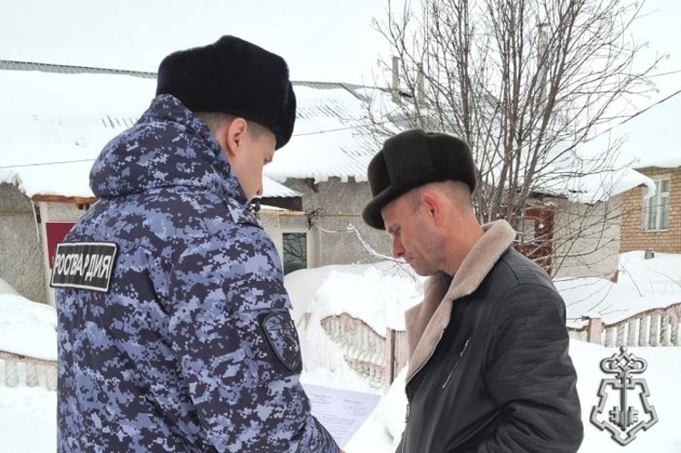 Росгвардейцы проводят акцию «Безопасный дом, подъезд, квартира»
