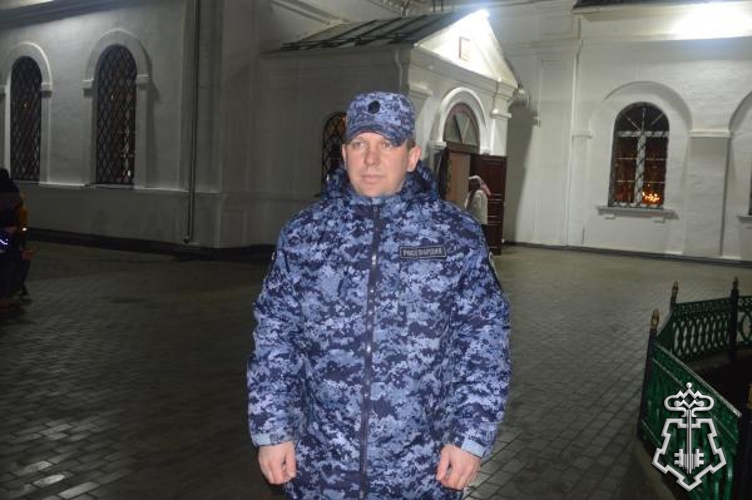В Оренбургской области росгвардейцы приняли участие в обеспечении безопасности празднования Пасхи