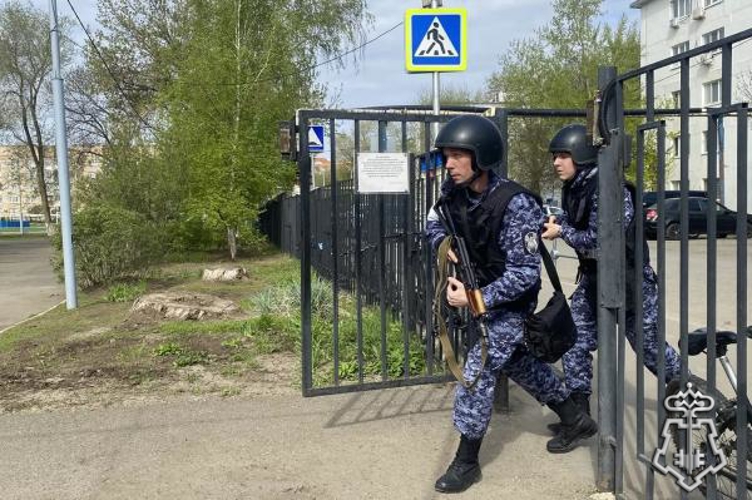 Росгвардейцы приняли участие в учениях по отработке действий при чрезвычайных ситуациях