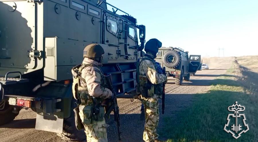 Сотрудники и военнослужащие Росгвардии принимают участие в розыске особо опасного преступника в Оренбургской области (ВИДЕО)