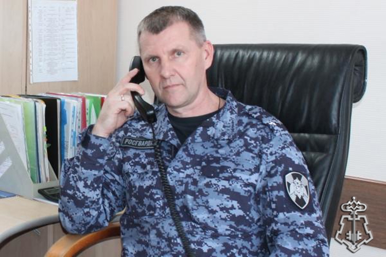 Начальник отдела кадров Управления вневедомственной охраны провел прямую линию с гражданами по вопросу трудоустройства на службу в Росгвардию и поступления в ведомственные  институты