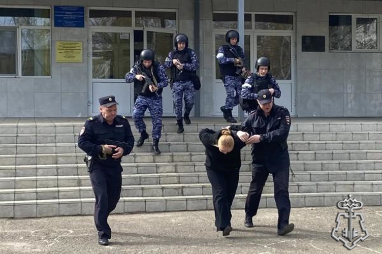 Росгвардейцы приняли участие в учениях по отработке действий при чрезвычайных ситуациях