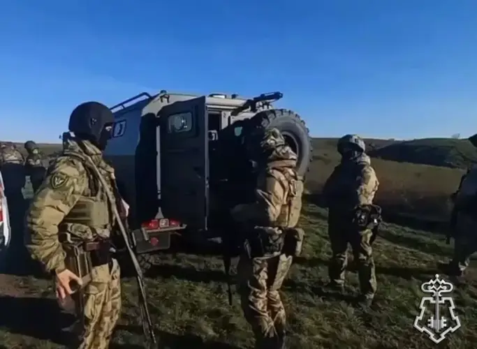Сотрудники и военнослужащие Росгвардии принимают участие в розыске особо опасного преступника в Оренбургской области (ВИДЕО)