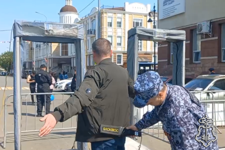 В Оренбургской области Росгвардия обеспечивает безопасность жителей региона в День Победы