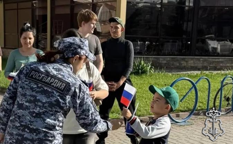 В Оренбургской области росгвардейцы принимают участие в мероприятиях в честь Дня России
