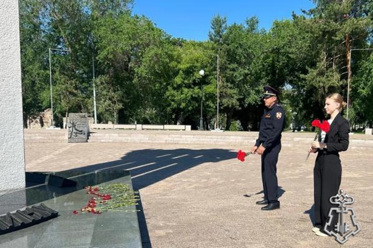В Оренбуржье росгвардейцы приняли участие в мероприятиях, посвященных Дню памяти и скорби