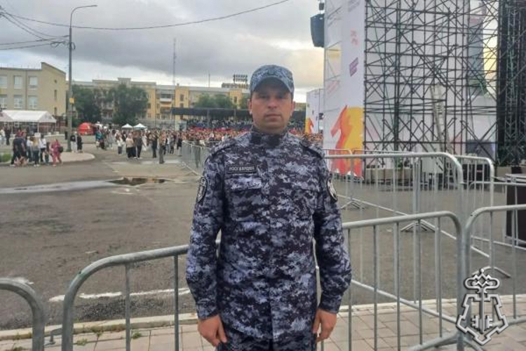 В Оренбурге росгвардецы обеспечили правопорядок во время проведения Дня молодежи и закрытия фестиваля «Евразия Глобал»