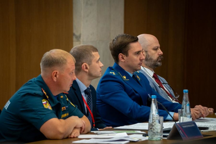 Руководитель управления вневедомственной охраны Росгвардии по Оренбургской области принял участие во Всероссийском совещании-семинаре в Нижнем Новгороде