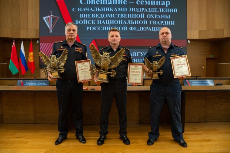 Руководитель управления вневедомственной охраны Росгвардии по Оренбургской области принял участие во Всероссийском совещании-семинаре в Нижнем Новгороде