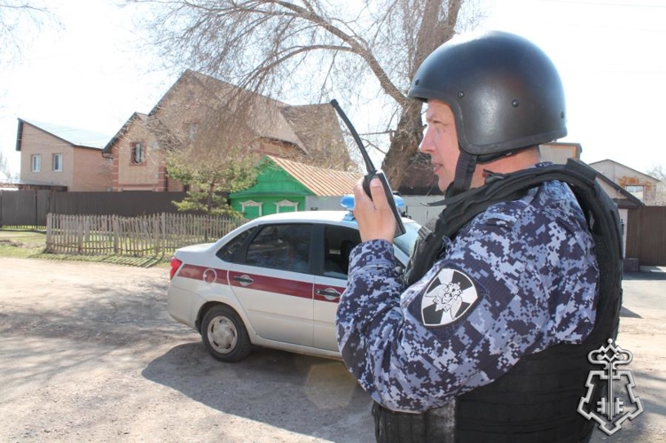 Росгвардейцы в Оренбурге задержали женщину по подозрению в хищении товара