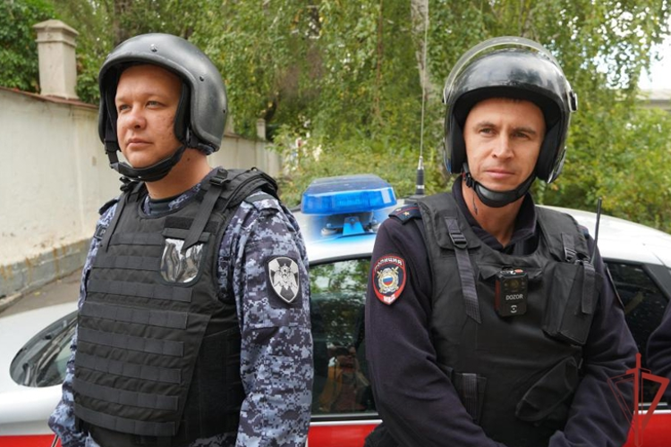 В Оренбурге росгвардейцы выполнили задачи по обеспечению безопасности во время мероприятий единого дня голосования