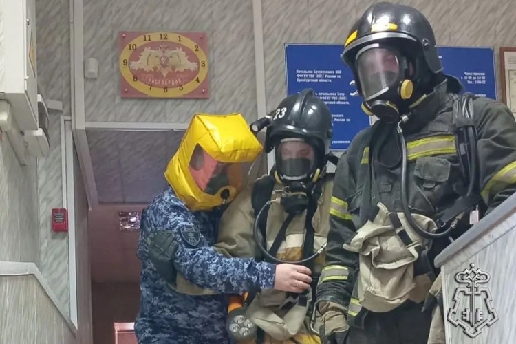 В Оренбургской области росгвардейцы приняли участие в пожарно-тактическом занятии